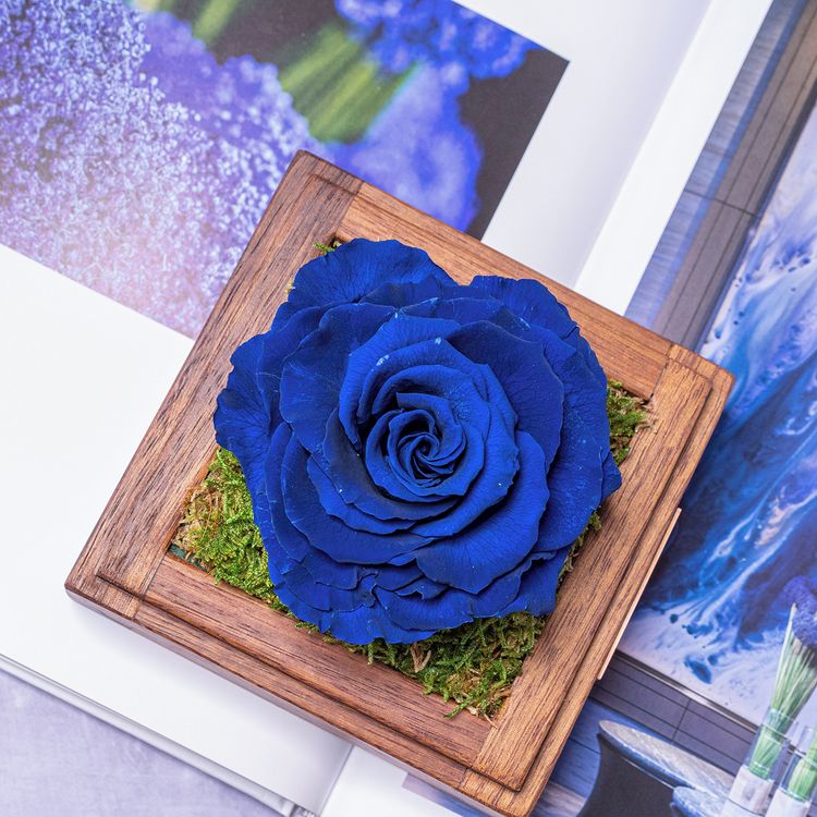 Lakewood Single Infinity Rose