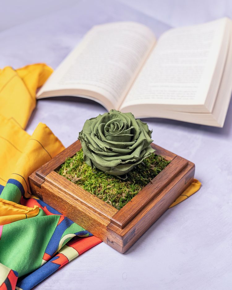 Lakewood Single Infinity Rose